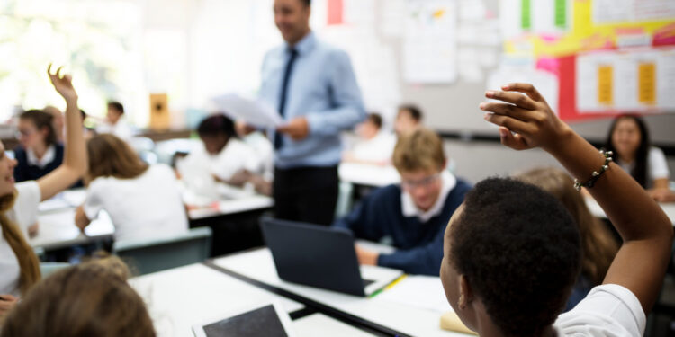 California’s Largest Teachers’ Union and Governor Newsom Settle Budget Dispute, Secure School Funding