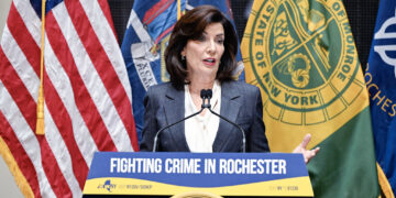 New York Mandates Panic Buttons for Retail Workers in Response to Rising Crime